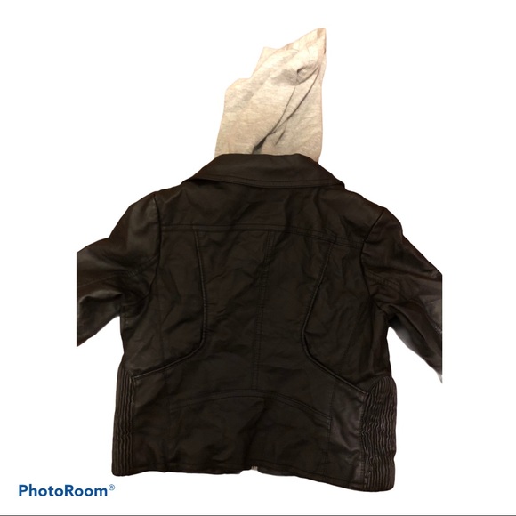 B Collection - Picture 3 of 5